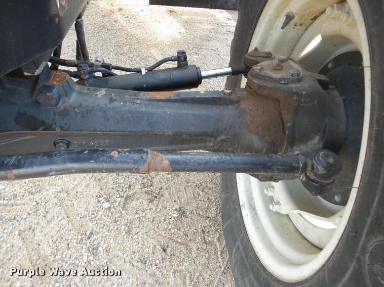 image for item DB5426 2004 New Holland TS115A MFWD tractor