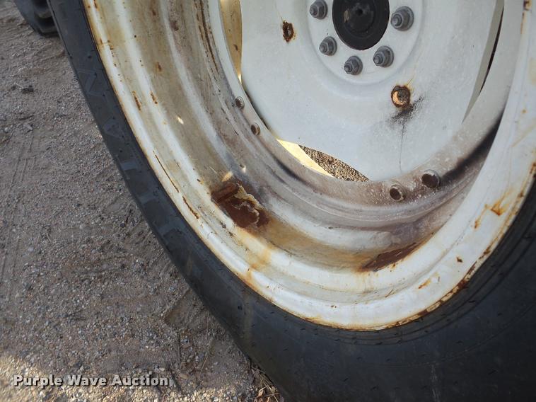 image for item DB5426 2004 New Holland TS115A MFWD tractor