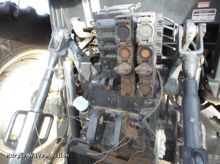 image for item DB5426 2004 New Holland TS115A MFWD tractor