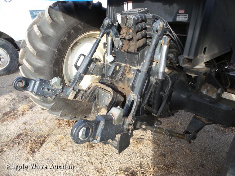 image for item DB5426 2004 New Holland TS115A MFWD tractor