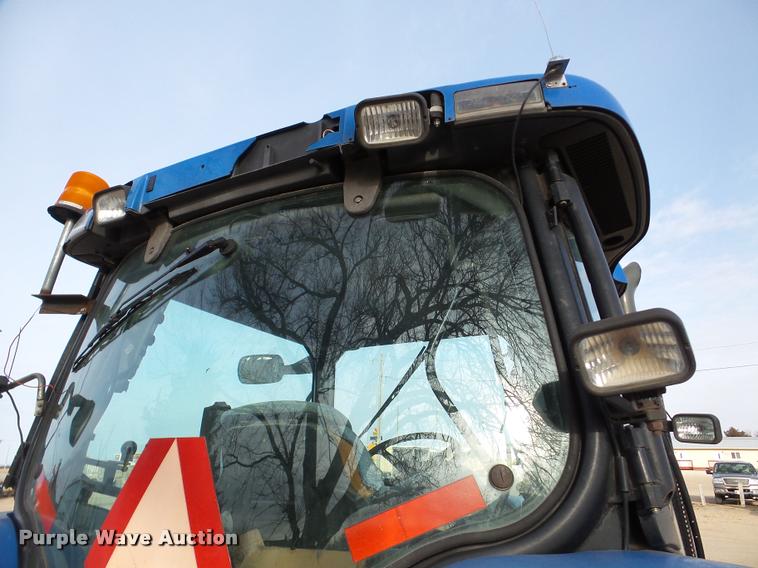 image for item DB5426 2004 New Holland TS115A MFWD tractor