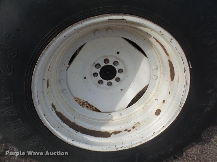 image for item DB5426 2004 New Holland TS115A MFWD tractor