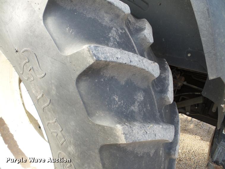 image for item DB5426 2004 New Holland TS115A MFWD tractor