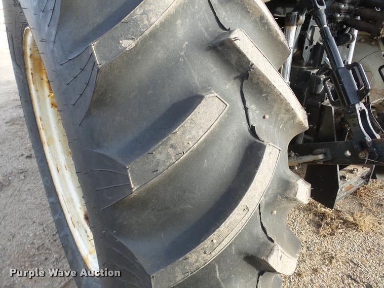 image for item DB5426 2004 New Holland TS115A MFWD tractor