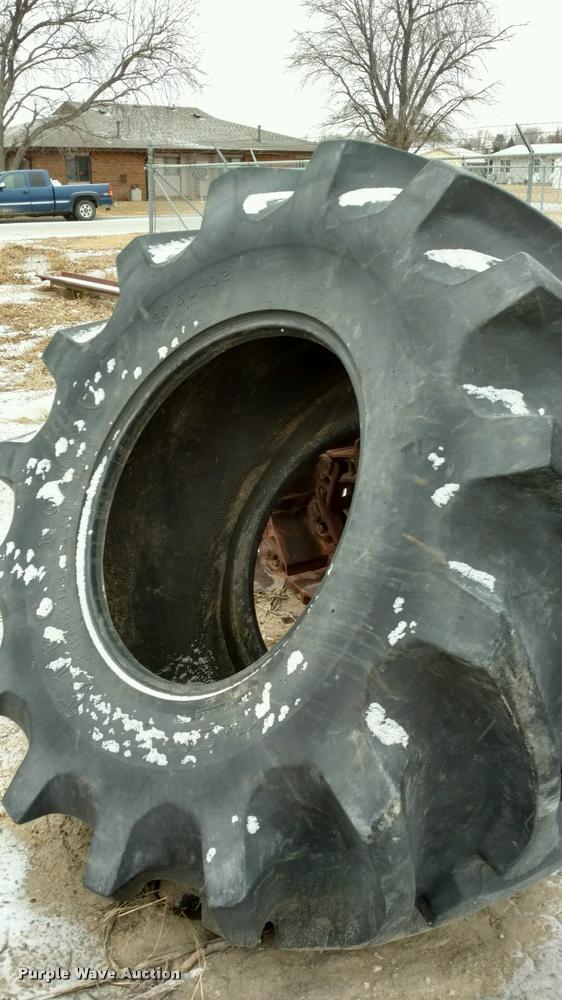 image for item F1918 Firestone 30.5L-32 tire