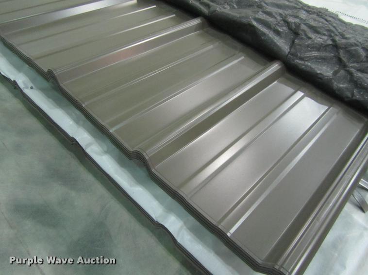 image for item F1924 (60) sheets of metal siding/roofing