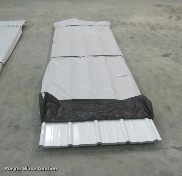 image for item F1928 (88) sheets of metal siding/roofing
