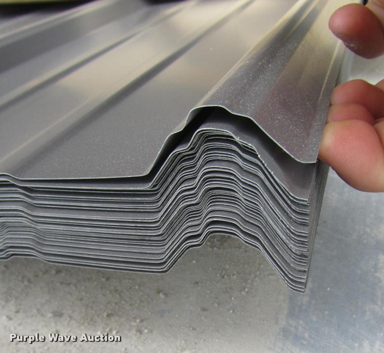 image for item F1932 (40) sheets of metal siding/roofing