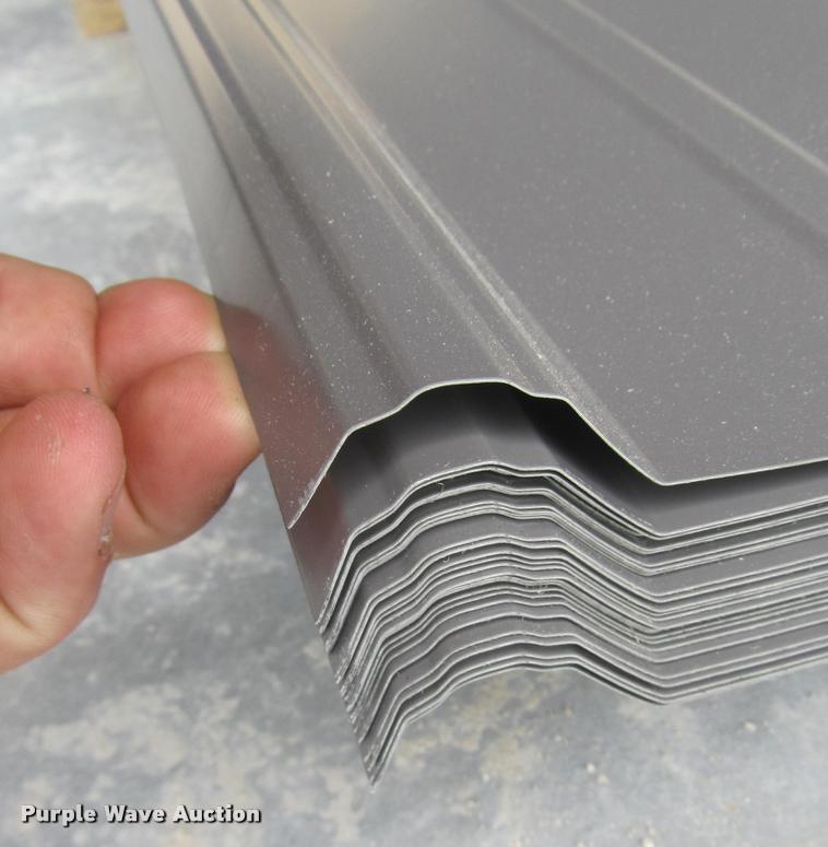 image for item F1945 (40) sheets of metal siding/roofing