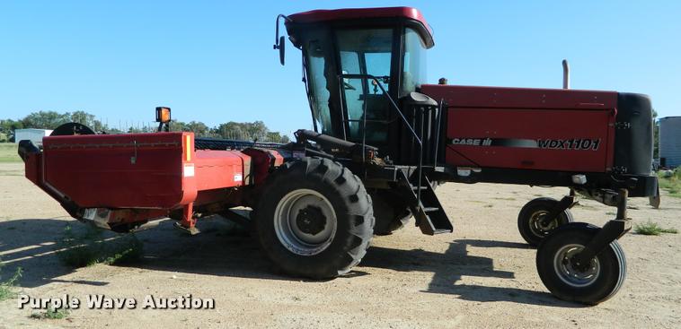 image for item J5124 2002 Case WDX1101 self-propelled windrower
