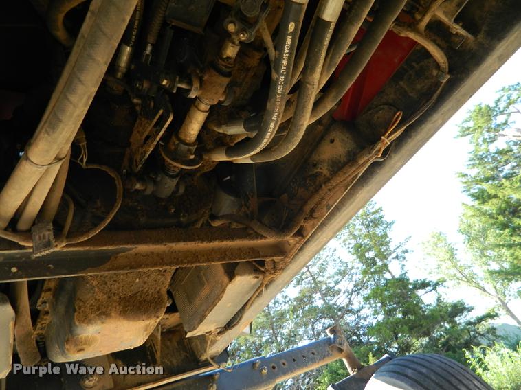 image for item J5124 2002 Case WDX1101 self-propelled windrower