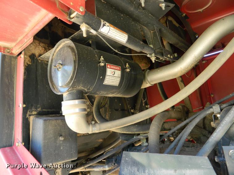 image for item J5124 2002 Case WDX1101 self-propelled windrower