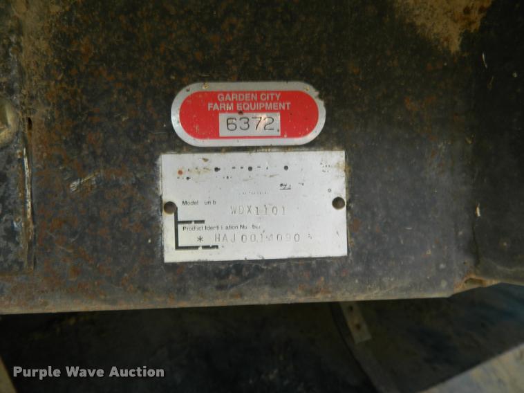 image for item J5124 2002 Case WDX1101 self-propelled windrower