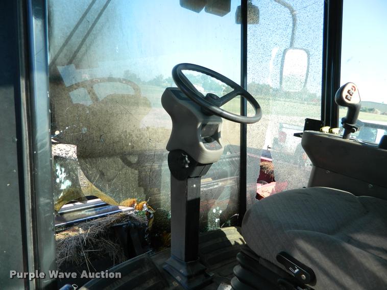 image for item J5124 2002 Case WDX1101 self-propelled windrower