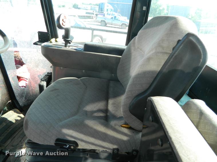 image for item J5124 2002 Case WDX1101 self-propelled windrower