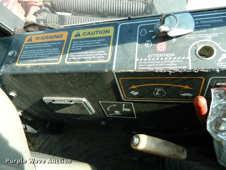 image for item J5124 2002 Case WDX1101 self-propelled windrower