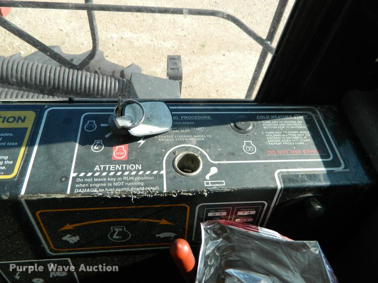 image for item J5124 2002 Case WDX1101 self-propelled windrower