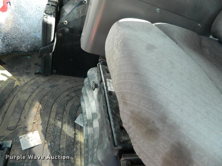 image for item J5124 2002 Case WDX1101 self-propelled windrower