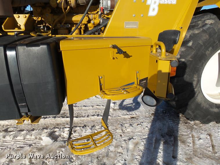 image for item J5454 2009 Ag-Chem TerraGator 9203 self-propelled applicator