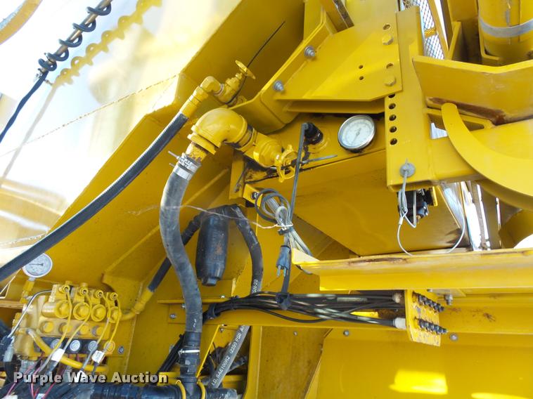 image for item J5454 2009 Ag-Chem TerraGator 9203 self-propelled applicator