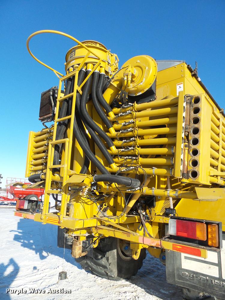 image for item J5454 2009 Ag-Chem TerraGator 9203 self-propelled applicator