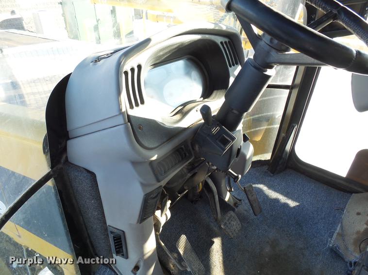 image for item J5454 2009 Ag-Chem TerraGator 9203 self-propelled applicator