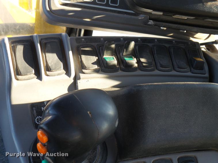 image for item J5454 2009 Ag-Chem TerraGator 9203 self-propelled applicator