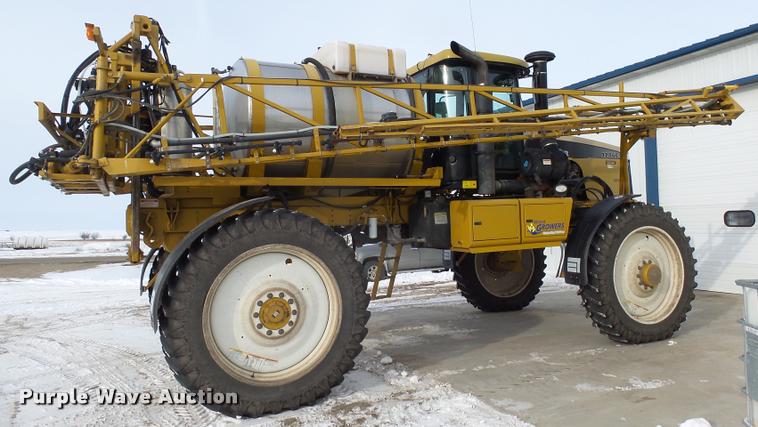 image for item J5455 2008 Ag-Chem RoGator 1286C self-propelled sprayer