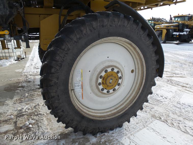 image for item J5455 2008 Ag-Chem RoGator 1286C self-propelled sprayer