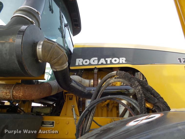 image for item J5455 2008 Ag-Chem RoGator 1286C self-propelled sprayer
