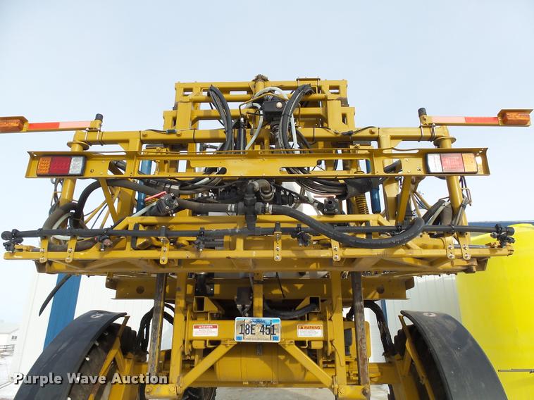 image for item J5455 2008 Ag-Chem RoGator 1286C self-propelled sprayer
