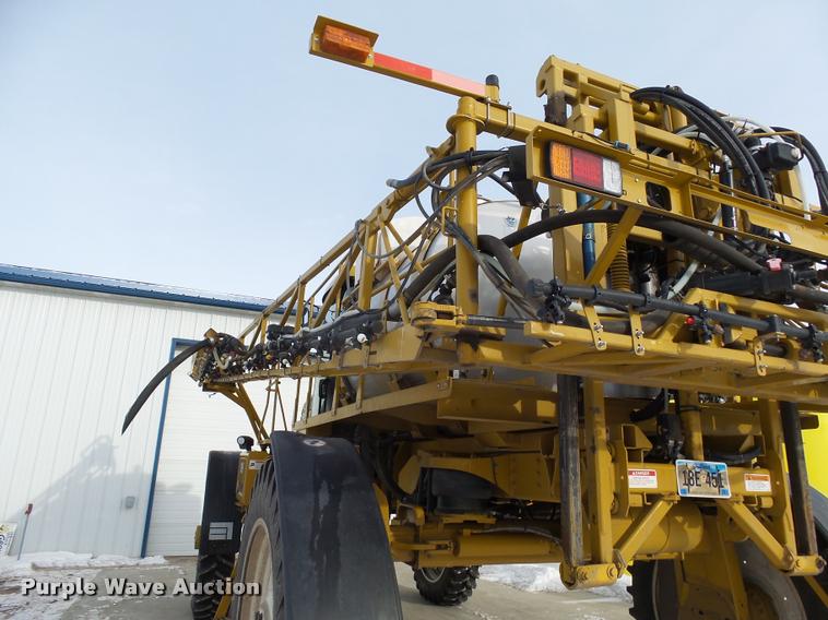 image for item J5455 2008 Ag-Chem RoGator 1286C self-propelled sprayer