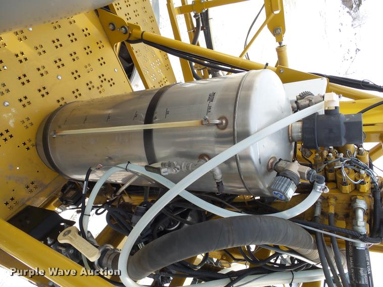 image for item J5455 2008 Ag-Chem RoGator 1286C self-propelled sprayer