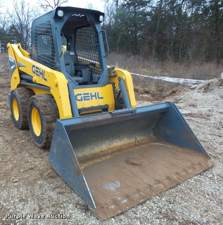 image for item K5507 2014 Gehl R220 skid steer