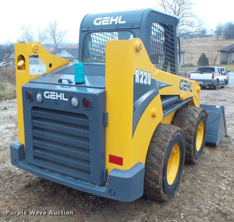 image for item K5507 2014 Gehl R220 skid steer