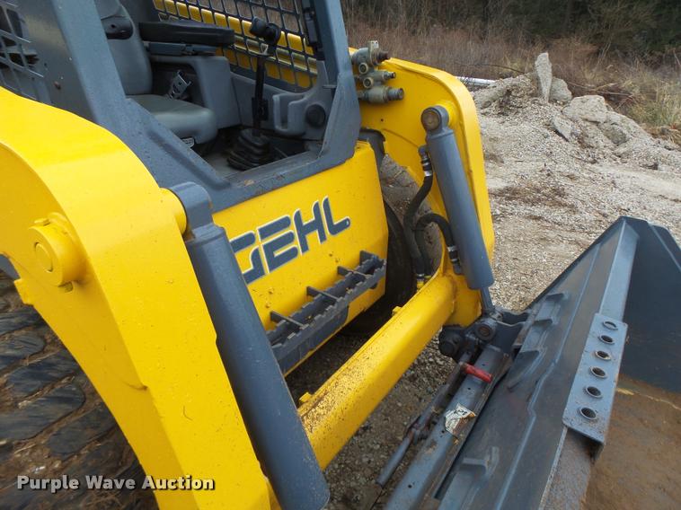 image for item K5507 2014 Gehl R220 skid steer
