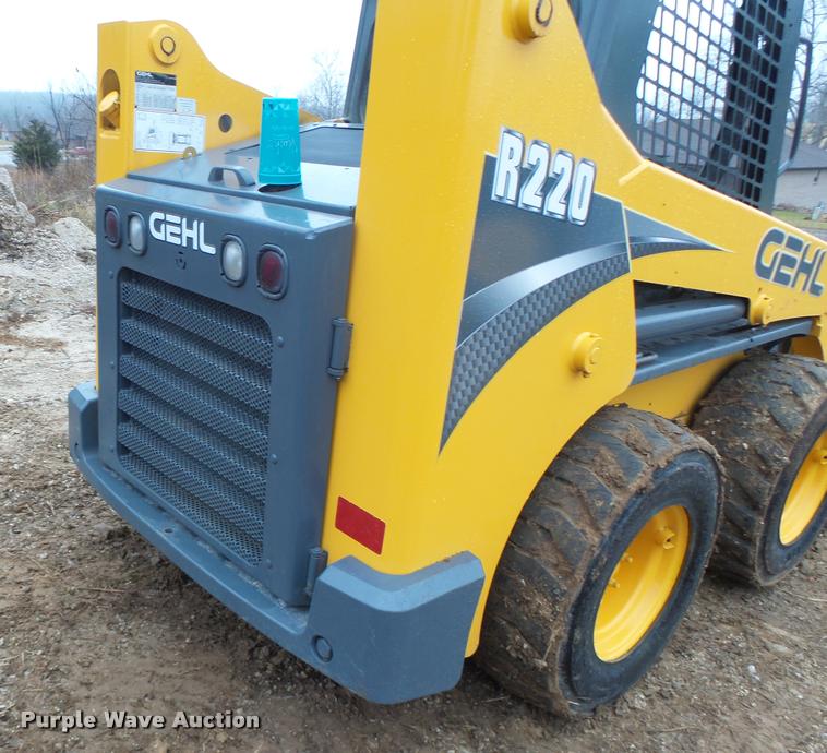 image for item K5507 2014 Gehl R220 skid steer