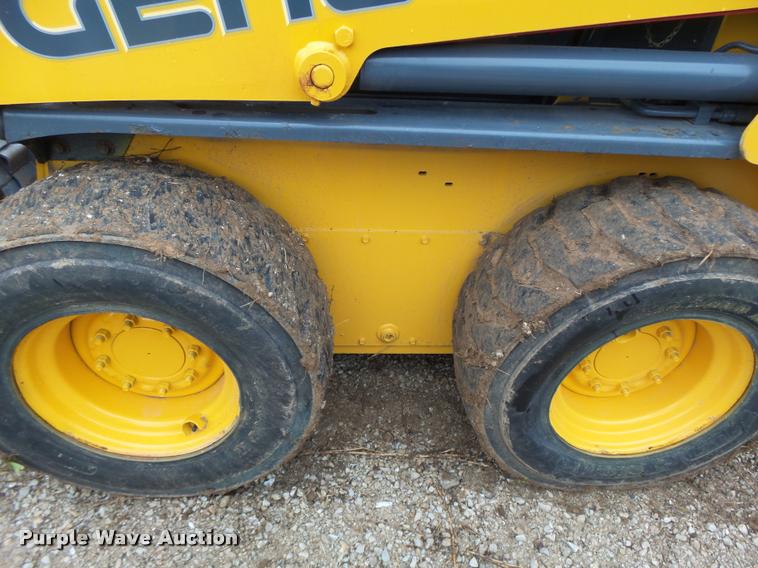 image for item K5507 2014 Gehl R220 skid steer