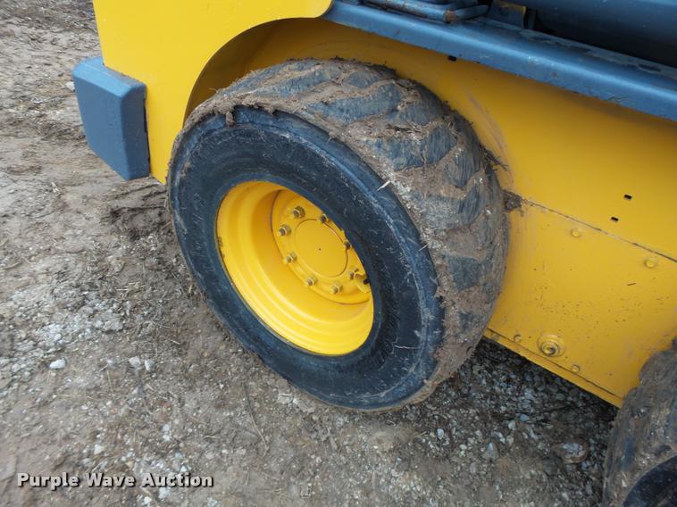 image for item K5507 2014 Gehl R220 skid steer