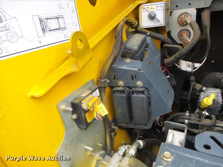 image for item K5507 2014 Gehl R220 skid steer