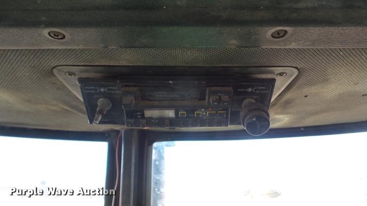 image for item L3370 1976 John Deere 4430 tractor