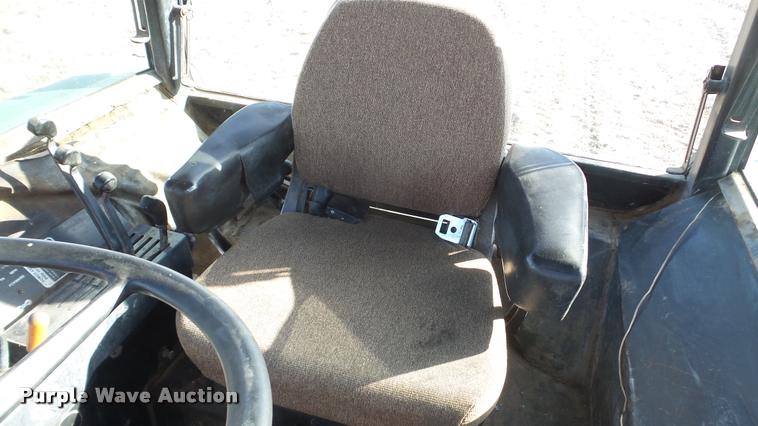 image for item L3370 1976 John Deere 4430 tractor