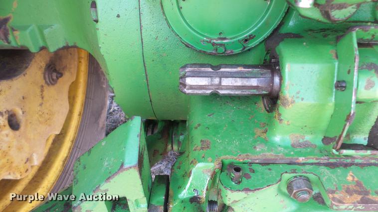 image for item L3370 1976 John Deere 4430 tractor