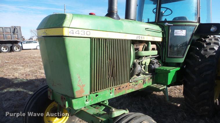 image for item L3370 1976 John Deere 4430 tractor