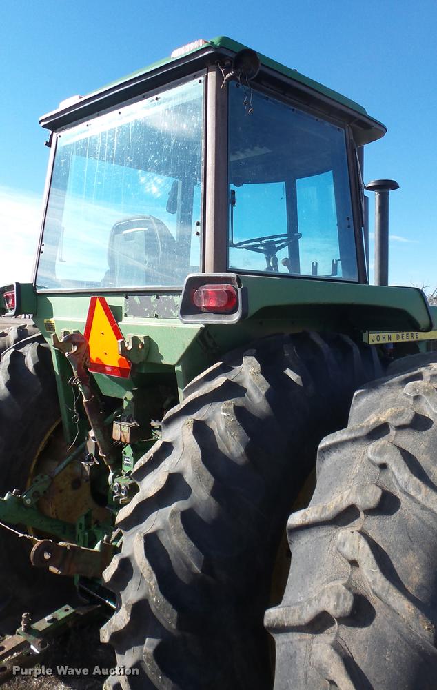 image for item L3370 1976 John Deere 4430 tractor