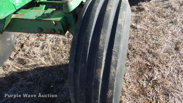image for item L3370 1976 John Deere 4430 tractor