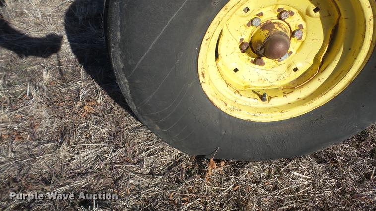 image for item L3370 1976 John Deere 4430 tractor