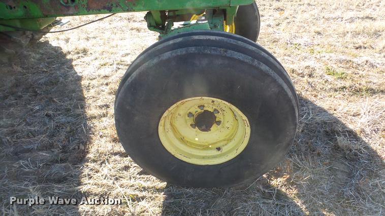 image for item L3370 1976 John Deere 4430 tractor