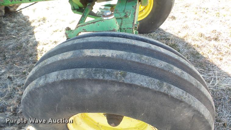 image for item L3370 1976 John Deere 4430 tractor