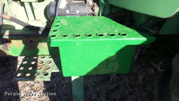 image for item L3370 1976 John Deere 4430 tractor